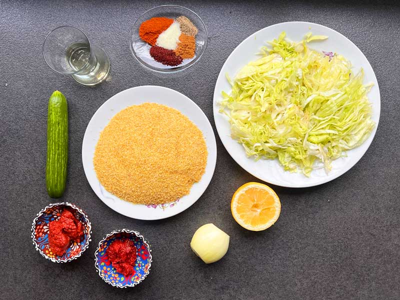 Bulgursalat Rezept - türkischer Kisir mit Granatapfel, Minze