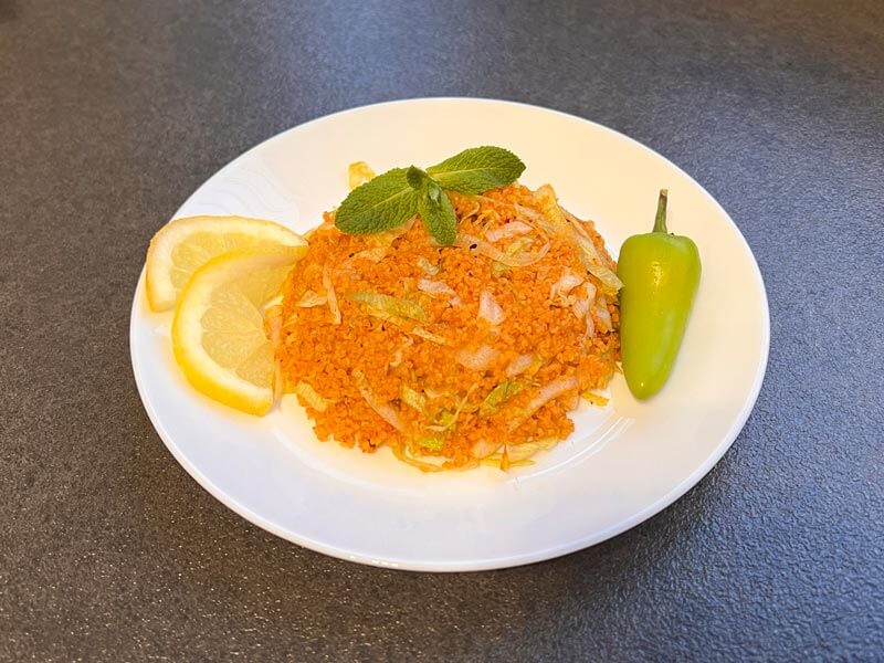 Bulgursalat Rezept - türkischer Kisir mit Granatapfel, Minze