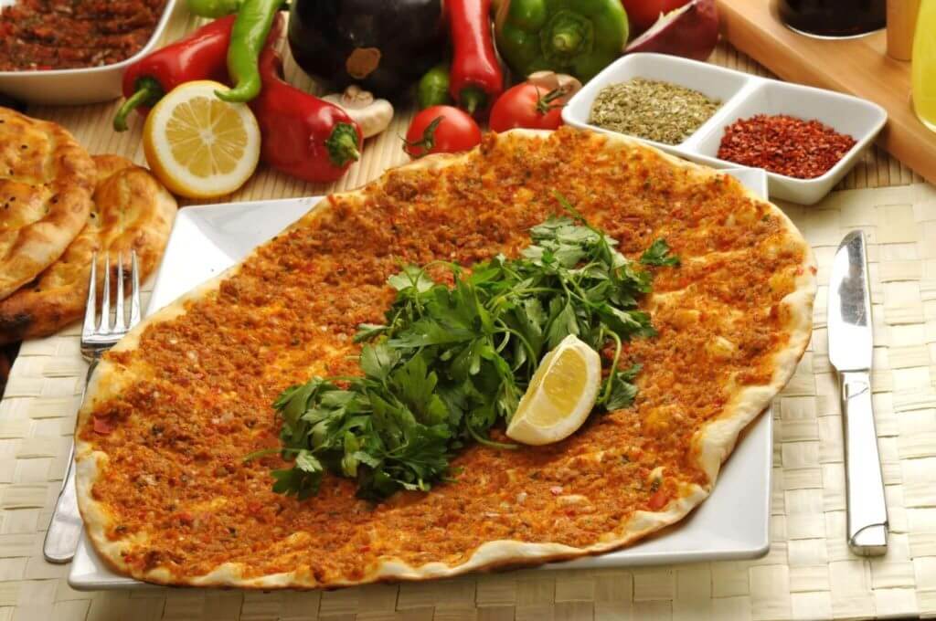 Türkische Pizza - Lahmacun