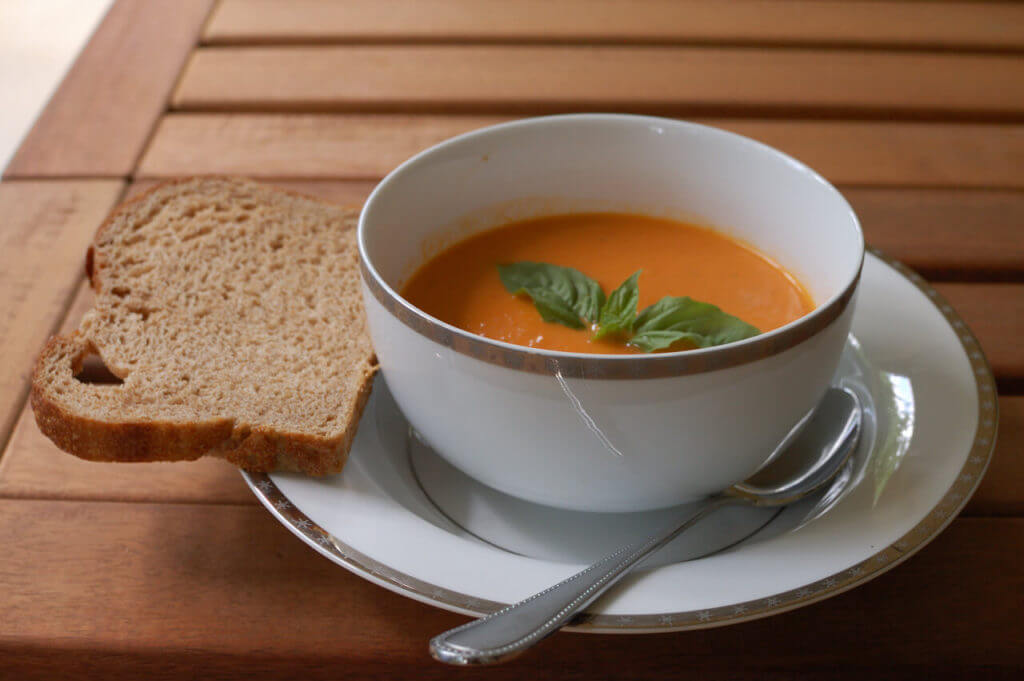 Tomatensuppe - Domates Çorbası