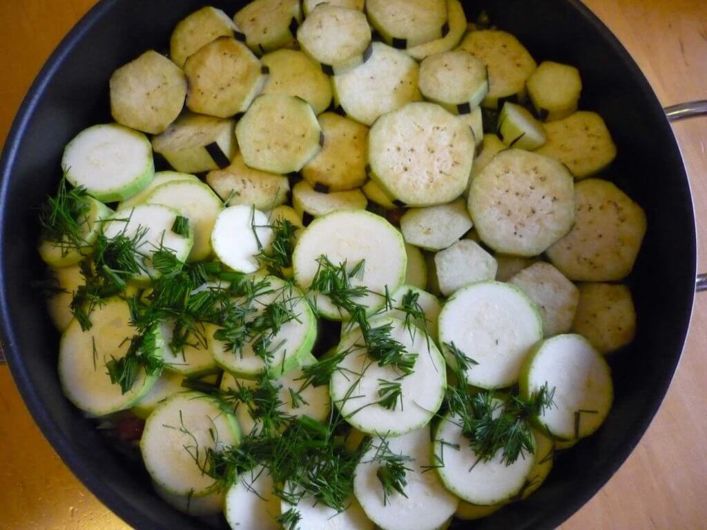 Zucchini und Auberginen mit Olivenöl - Zeytinyağlı Kabak ve Patlıcan