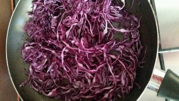 Rotkohl mit Mais - Mısırlı Mor Lahana