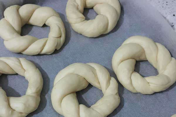 Sesamringe mit Milch - Sütlü Simit