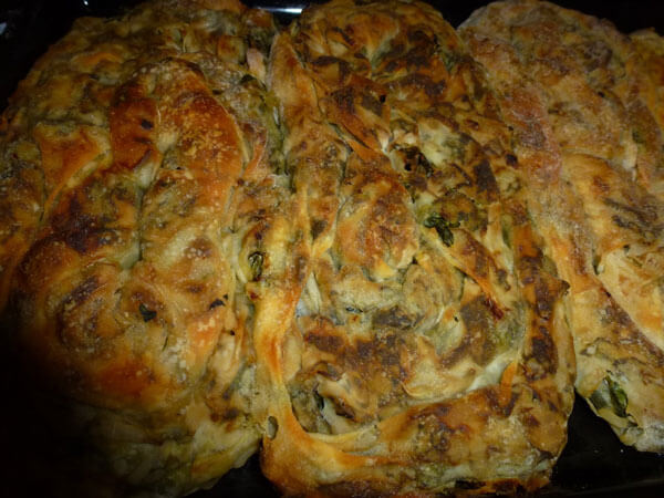 Bosnischer Börek mit Spinat - Ispanaklı Boşnak Böreği