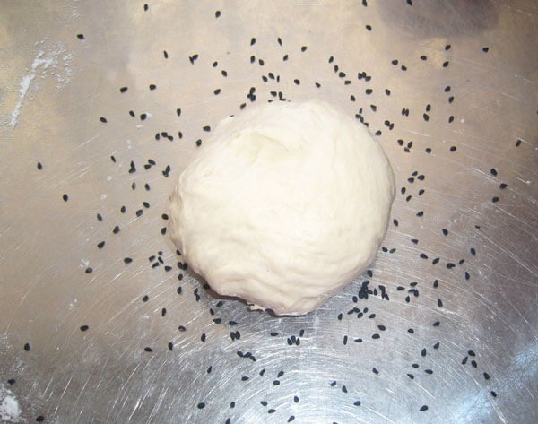 Brot mit Schwarzkümmel - Çörekotlu Ekmek