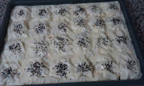 Hausgemachte Börek mit Spinat - Ispanaklı Ev Böreği