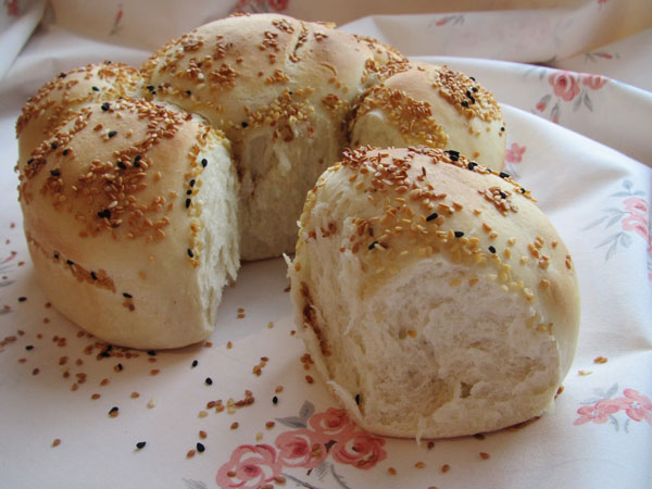 Brot mit Sesam - Susamlı Çiçek Ekmek