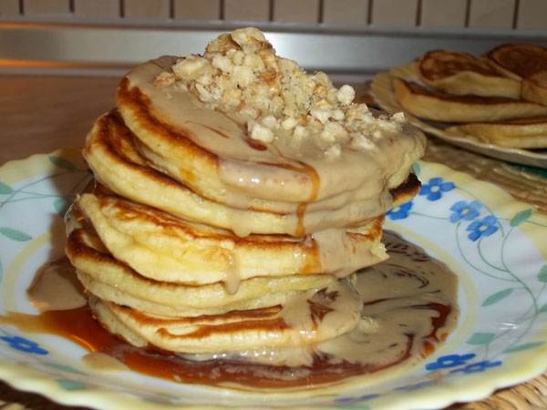 Pancake mit Tahini und Traubensirup - Tahin Pekmezli Pankek