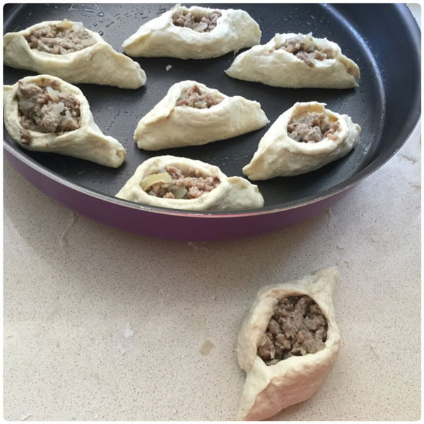 Mini Fladen mit Hackfleisch - Minik Kıymalı Pide