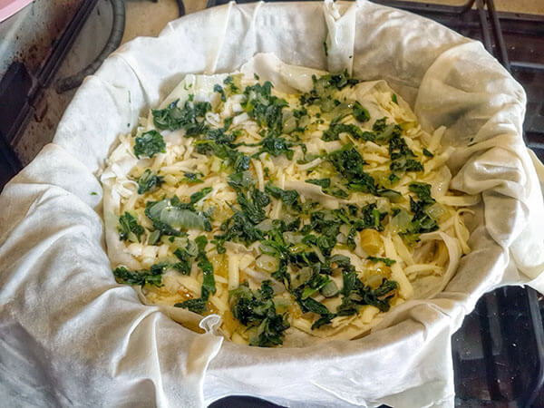 Börek aus der Pfanne mit Spinat - Ispanaklı Tava Böreği