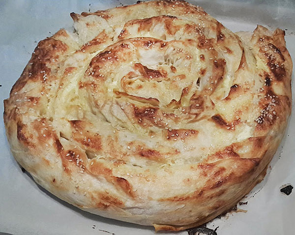 Börek mit Hähnchen - Tavuklu Sarma Börek