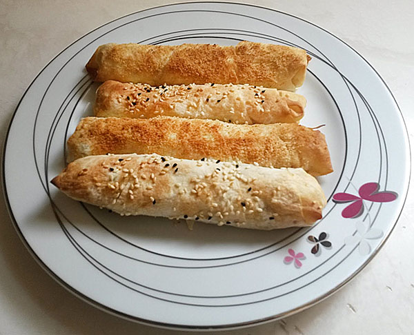 Börek mit Hähnchen und Gemüse - Tavuklu Sebzeli Börek