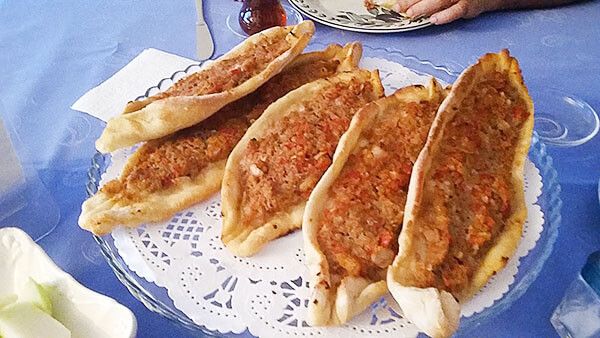 Fladen mit Hackfleisch - Çantik Pide