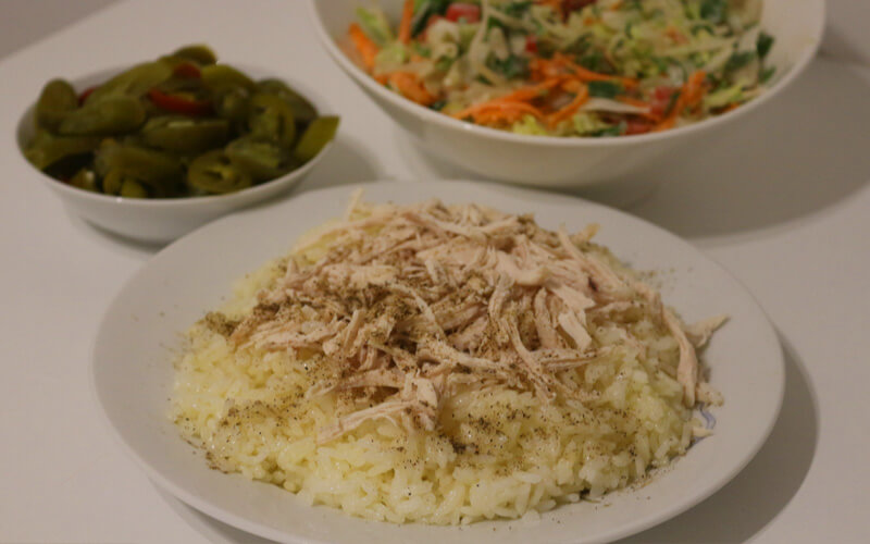 Reis mit Hähnchen Türkische Tavuk Pilav Rezept